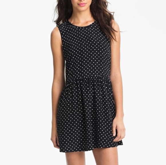 Joie Dresses & Skirts - Joie Marciel A-line silk dress